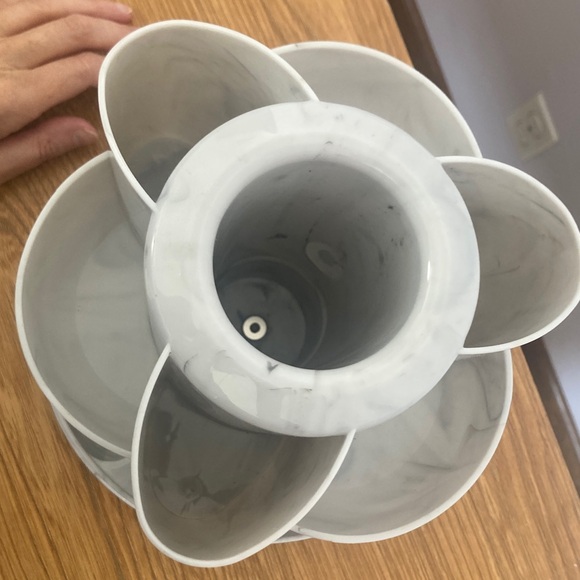 10 compartment multi use revolving organizer faux marble look - Picture 10 of 12